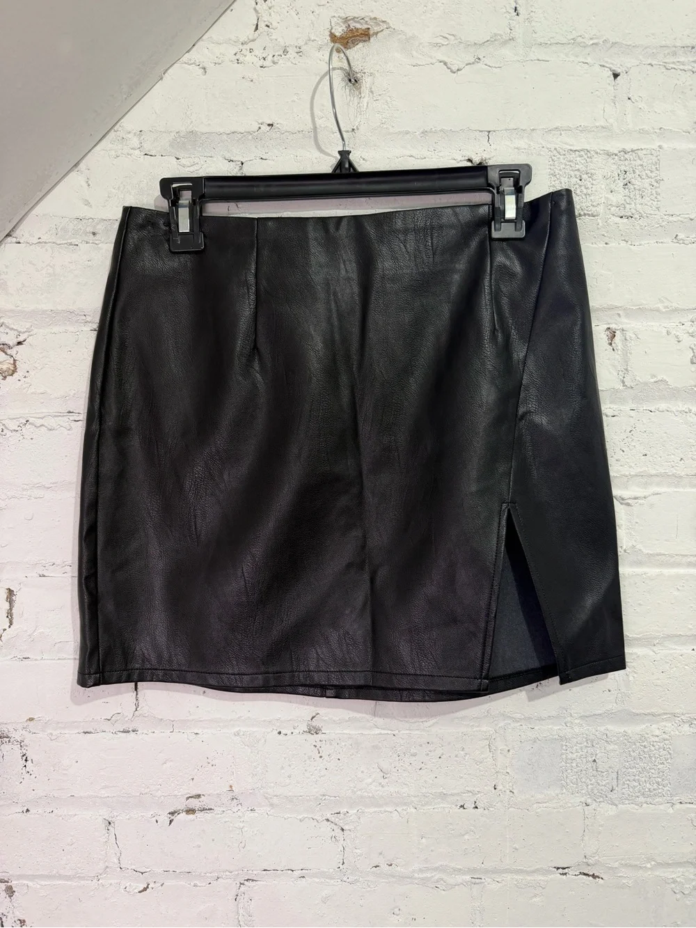 Revolve Superdown Black Faux Leather High Rise Side Slit Mini Skirt Size Medium